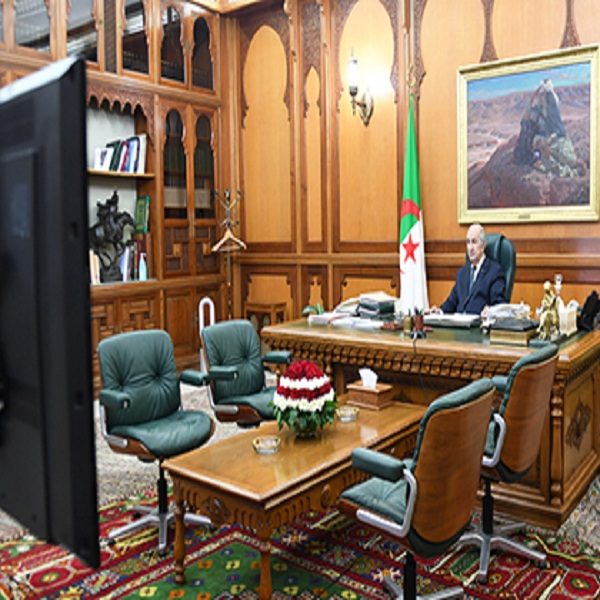 Le président de la République abdelmadjid tebboune : « notre pays doit s’orienter vers l’investissement dans le secteur des énergies renouvelables ».