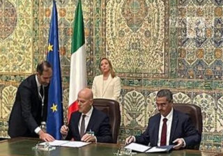 Algérie-Italie: Sonatrach et Eni signent deux accords stratégiques sur le gaz et la réduction des émissions