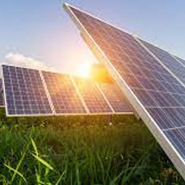 سونلغاز: إنجاز 15 محطة للطاقة الشمسية بهذه المناطق