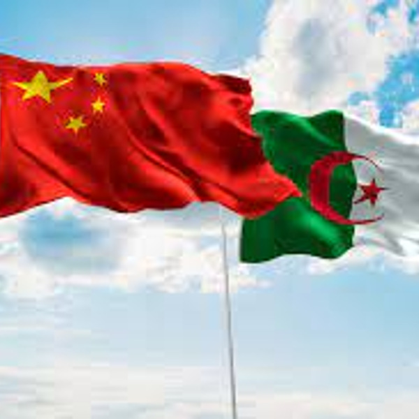 مشاريع الطاقات المتجددة محور لقاء جزائري-صيني