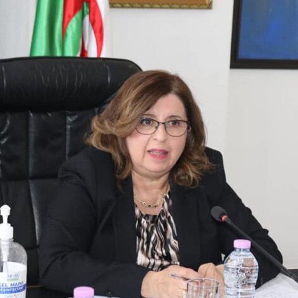 وزيرة البيئة: الجزائر تنتج حاليا 13.5 مليون طن من النفايات