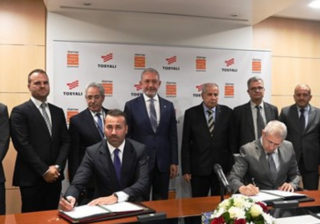 سوناطراك: التوقيع على بروتوكول تفاهم مع “توسيالي الجزائر” في مجال الهيدروجين الاخضر
